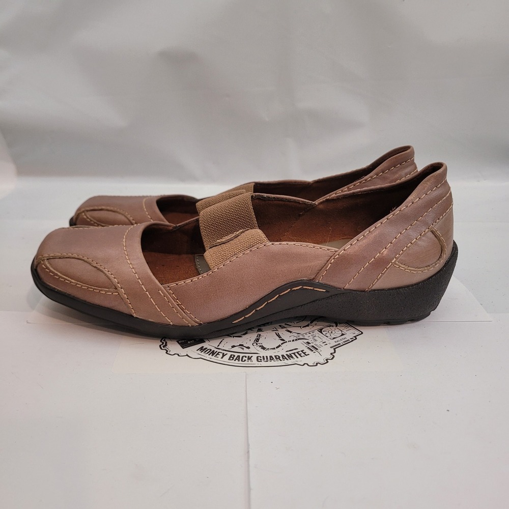 Auditions Womens Leather Mary Jane Elastic Strap Flats Taupe Size 7W Square Toe